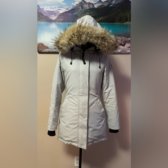 CANADA GOOSE Victoria Parka XS - Picture 4 of 17
